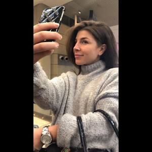 Meet your Posher, Ksenija